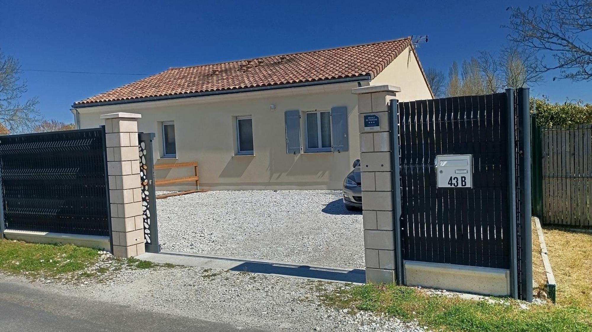 Meuble De Tourisme Classe 3 Etoiles Le Ptit Coin De Soleil - Saint Ciers D'Abzac מראה חיצוני תמונה